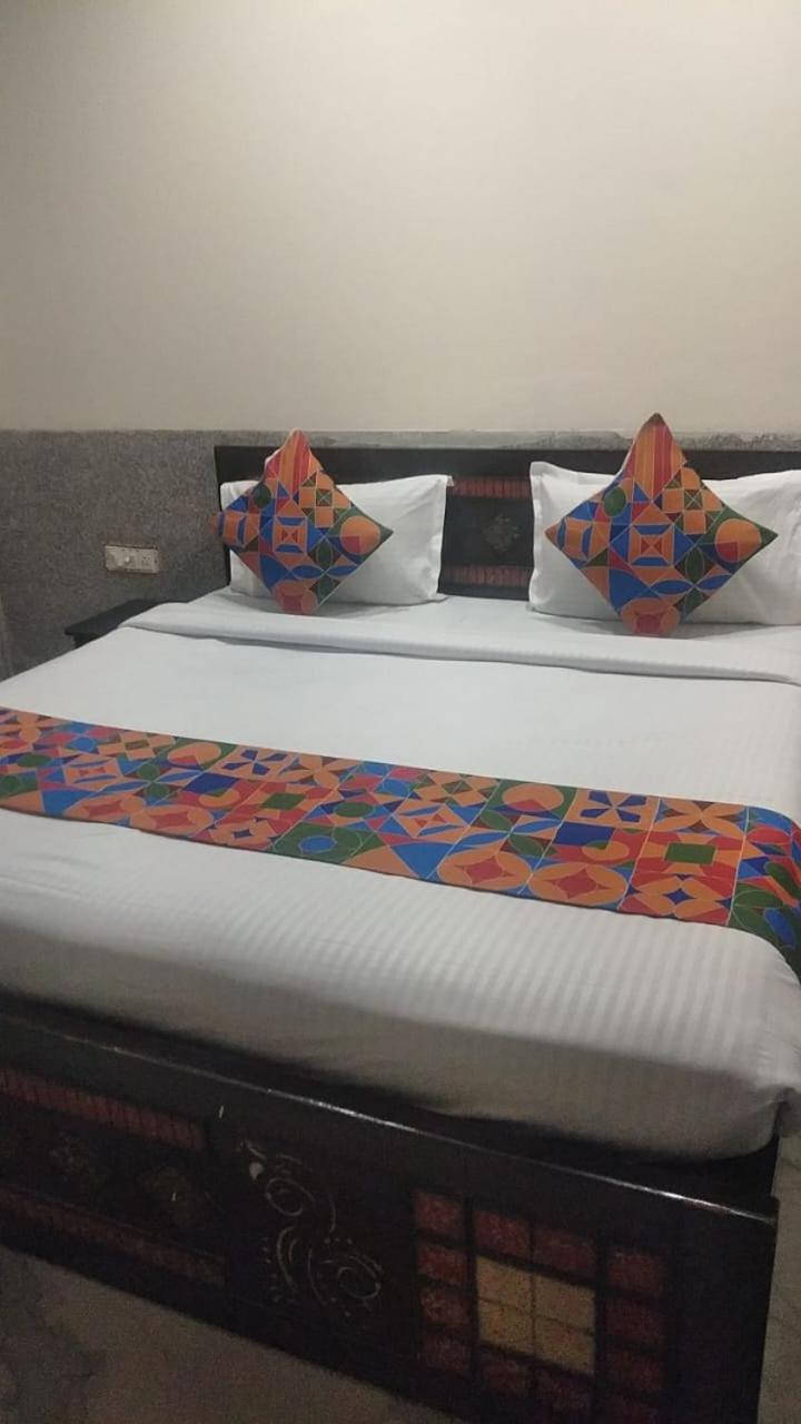 Three Kings Near Janakpuri Dilli Haat Hotel Ню Делхи Екстериор снимка
